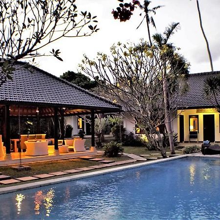 סמיניאק Finn'S Villa Santai מראה חיצוני תמונה