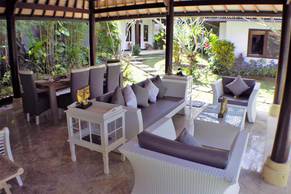 סמיניאק Finn'S Villa Santai מראה חיצוני תמונה